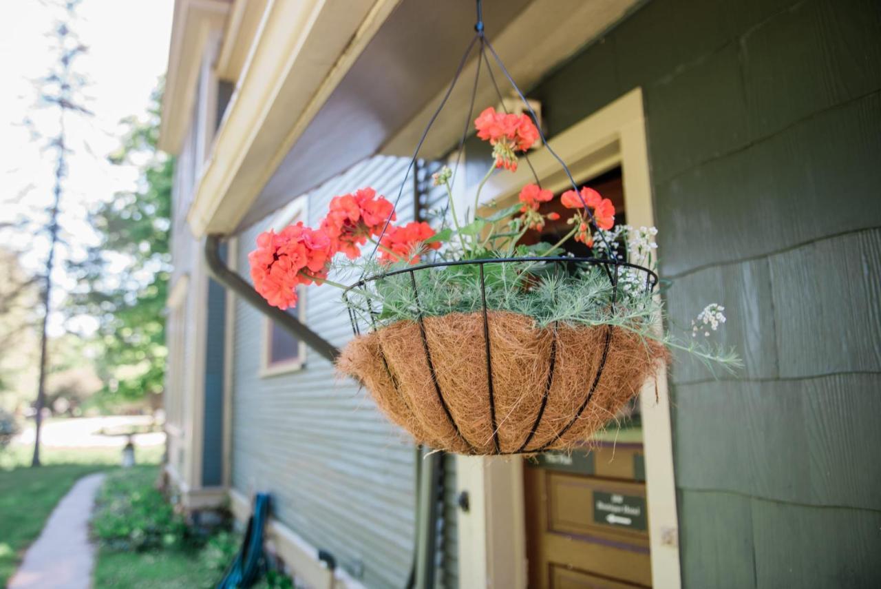 The Flat A Wanderlust Abodes Property Central Lake Exterior photo